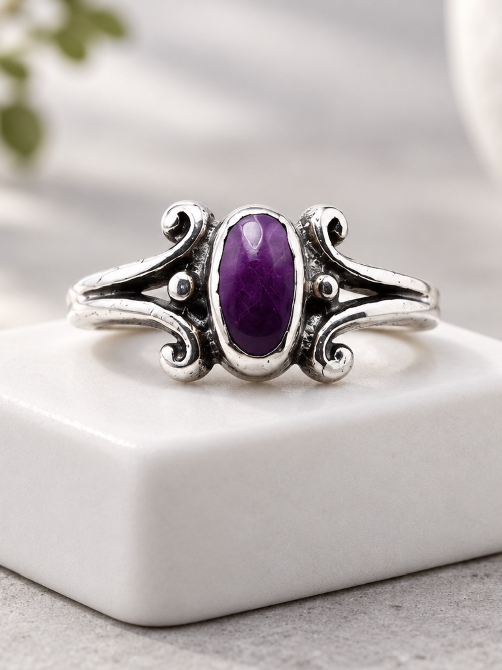 Size 6.5 Purple Stone 925 sterling silver ring signed Silver Cloud